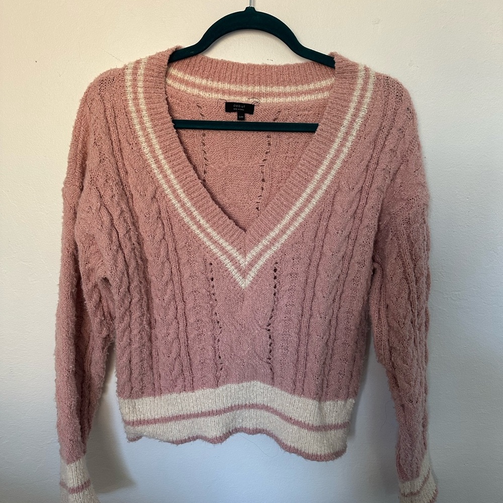Debut Blush V-Neck Sweater with Cream Accents